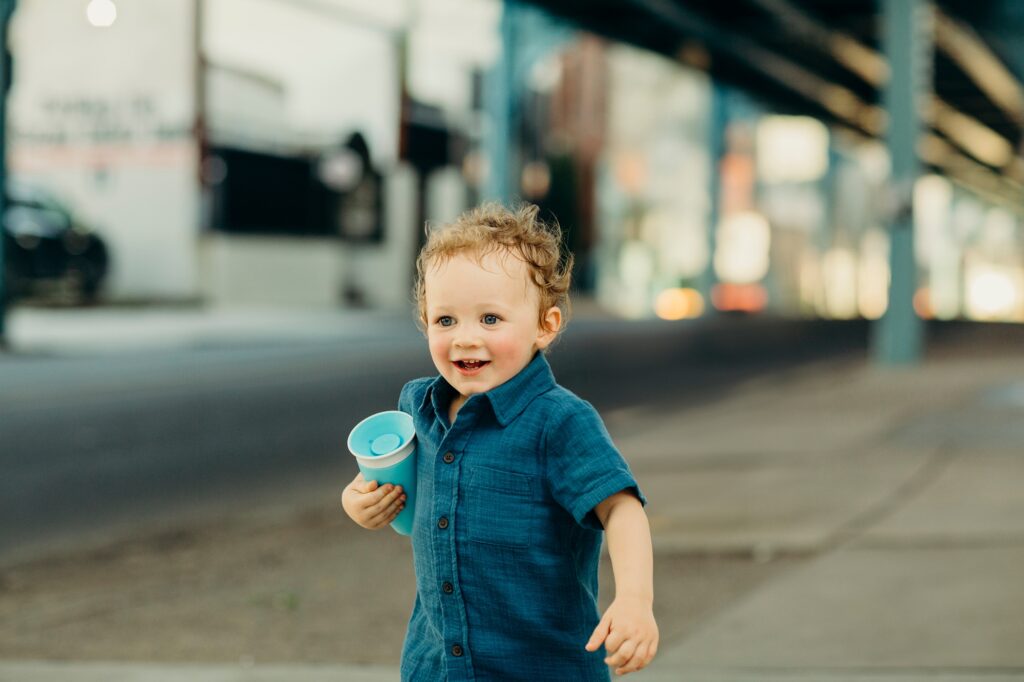 A family photos session in the summer in Philadelphia. 