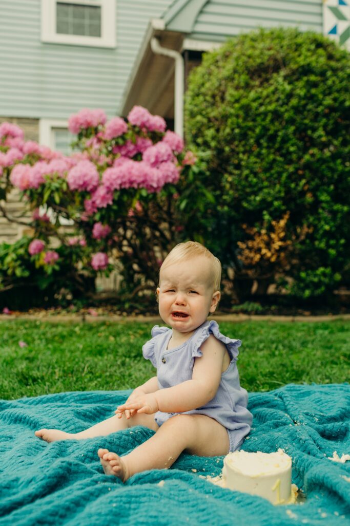 a lifestyle cake smash session in Philadelphia during Spring. 