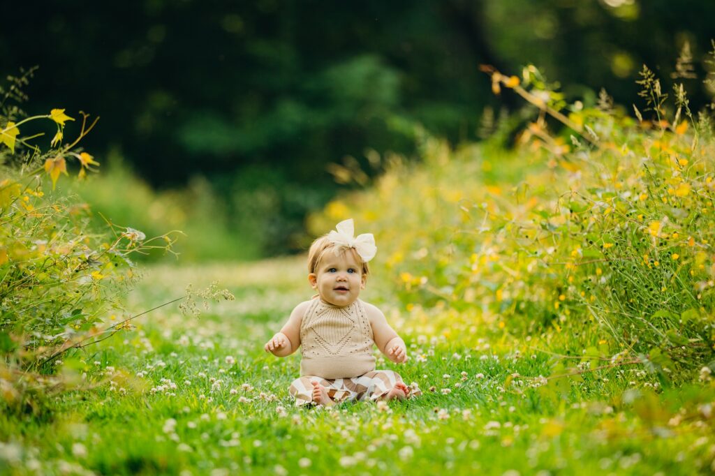 one year old baby family session in Philadelphia during spring photoshoot. 